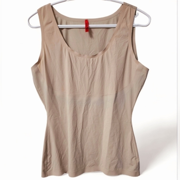 Spanx Invisible Shaping Tank - Picture 7 of 13
